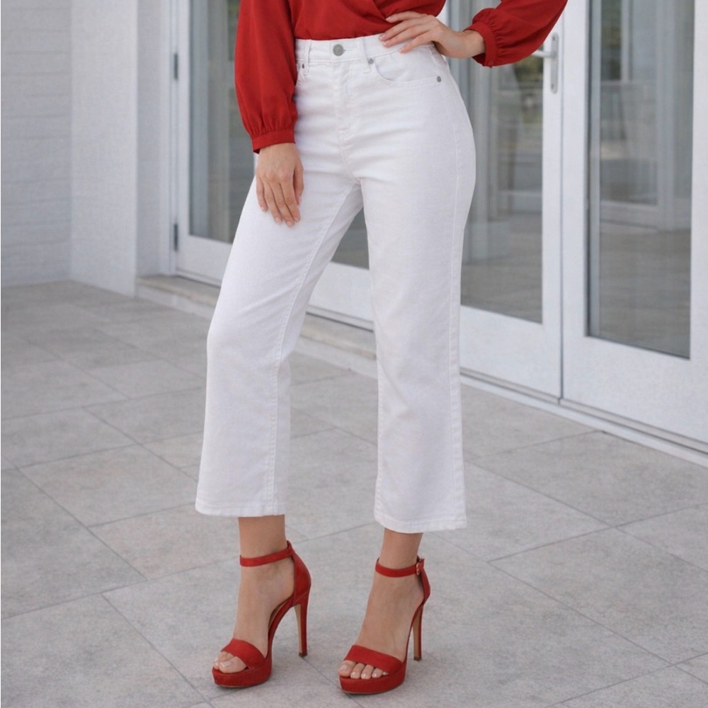 Lee Women Size 10 White Cropped Ankle Jeans Zipper Closure and one front button